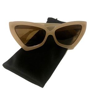 Sunglasses Cateye Retro Beige Opaque